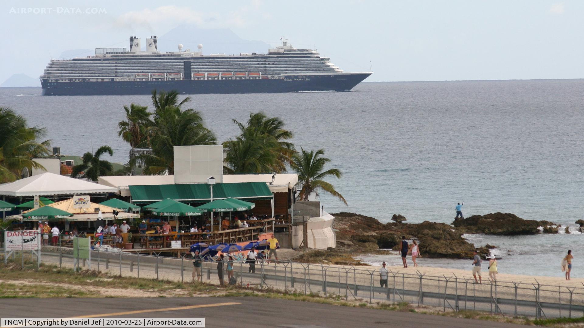 Princess Juliana International Airport, Philipsburg, Sint Maarten Netherlands Antilles (TNCM) - This is what Sunset Beach bar looks like!!!!