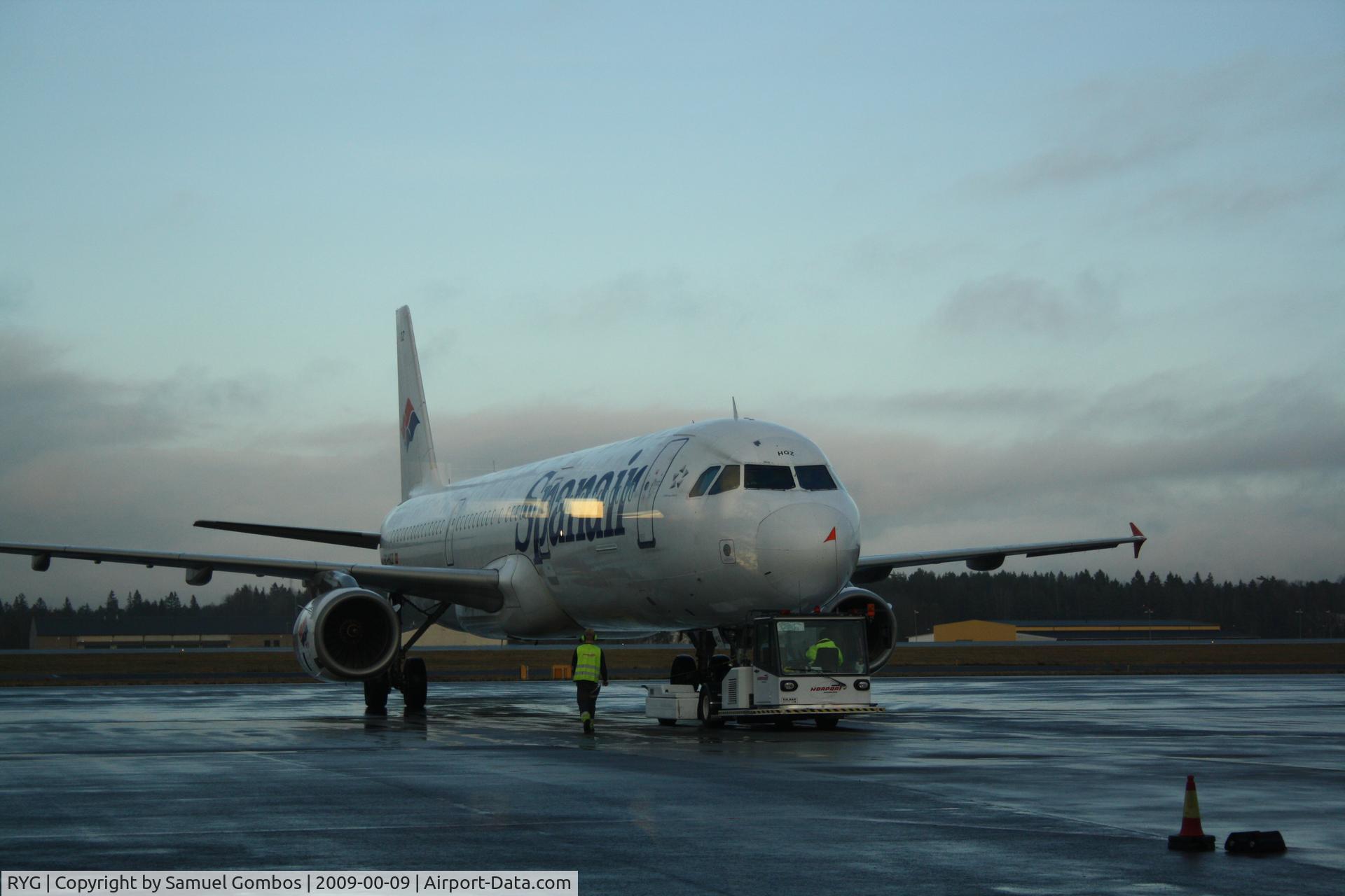 Rygge Airport, Rygge Norway (RYG) - EC-HQZ ready for Departure to Tenerifs (TFS) from Oslo-Rygge (RYG) Airbus A321-100, Spanair