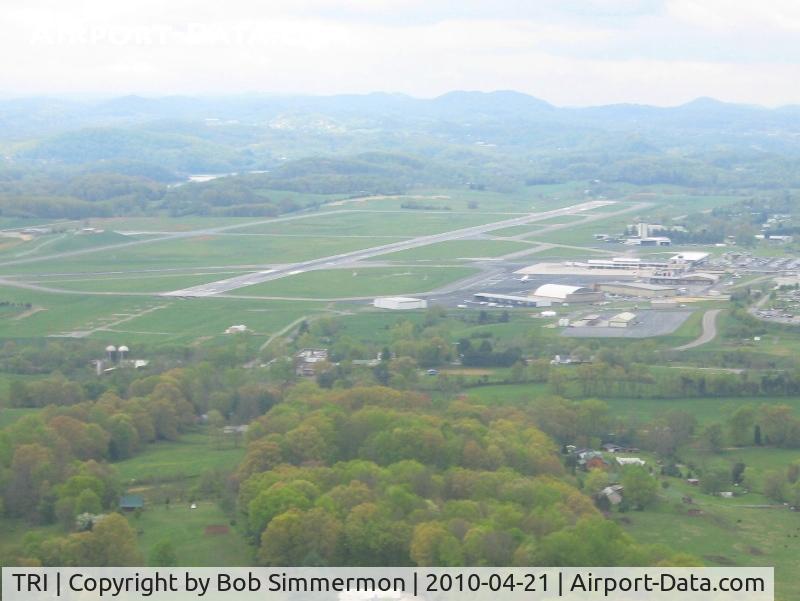 Tri-cities Regional Tn/va Airport (TRI) - Approaching from the NE for 23.