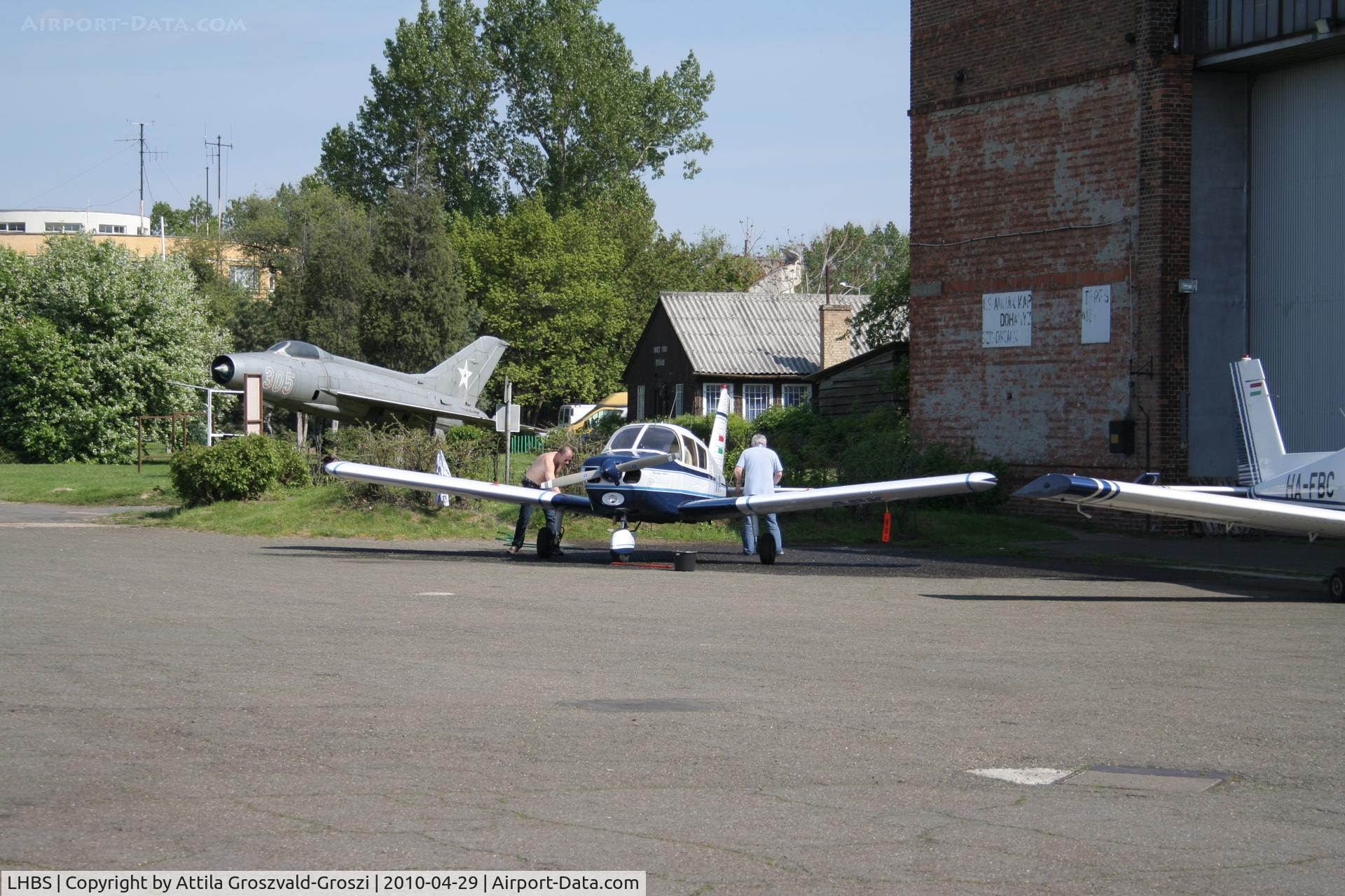 Budaörs Airport, Budaörs Hungary (LHBS) - Budaörs Airport