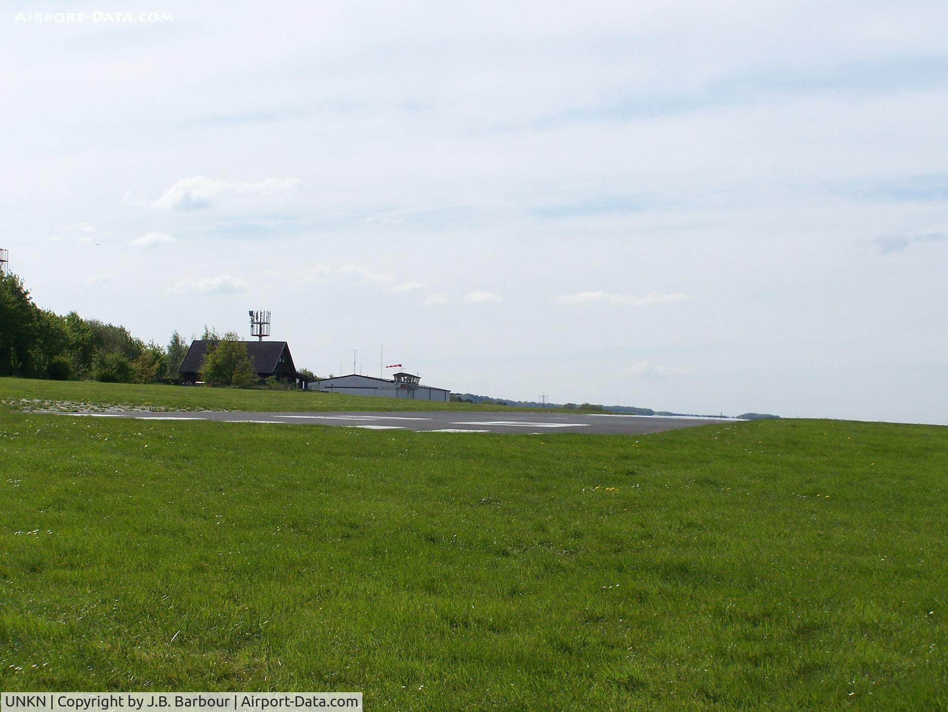 UNKN Airport - Airport name Monchsheide, Germany
