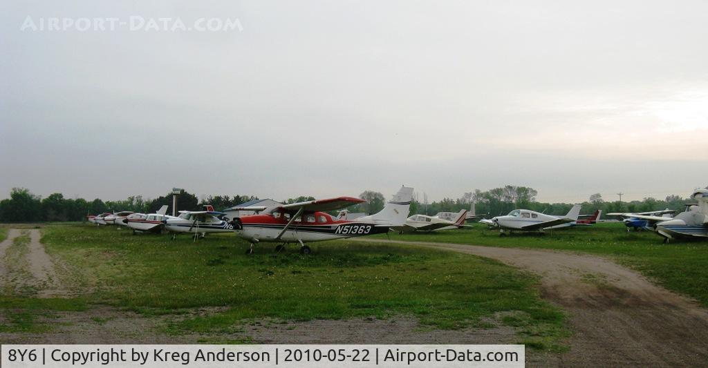 Leaders Clear Lake Airport (8Y6) - Visible here are 3 of the 4 tie-down rows at 8Y6.