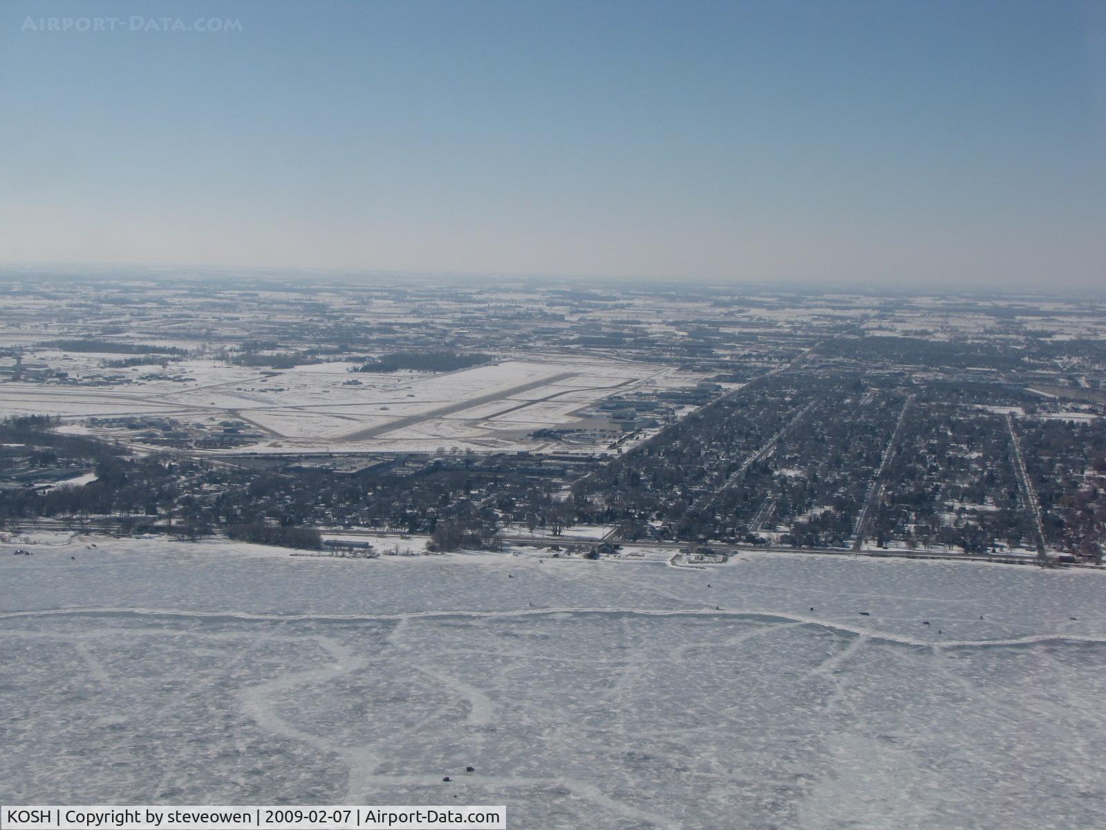 Wittman Regional Airport (OSH) - On Finals in winter runway27 oshkosh WI USA