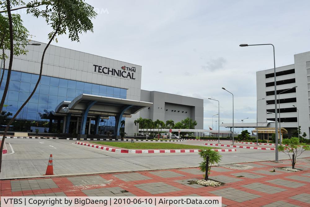 Suvarnabhumi Airport (New Bangkok International Airport), Samut Prakan (near Bangkok) Thailand (VTBS) - Thai Airways International's maintenance complex ... so called Technical Department, picture taken from in front of the facility ... geotagged by Nikon GP-1