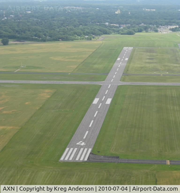 Chandler Field Airport (AXN) - The view of runway 4 from a Travel Air 6000.