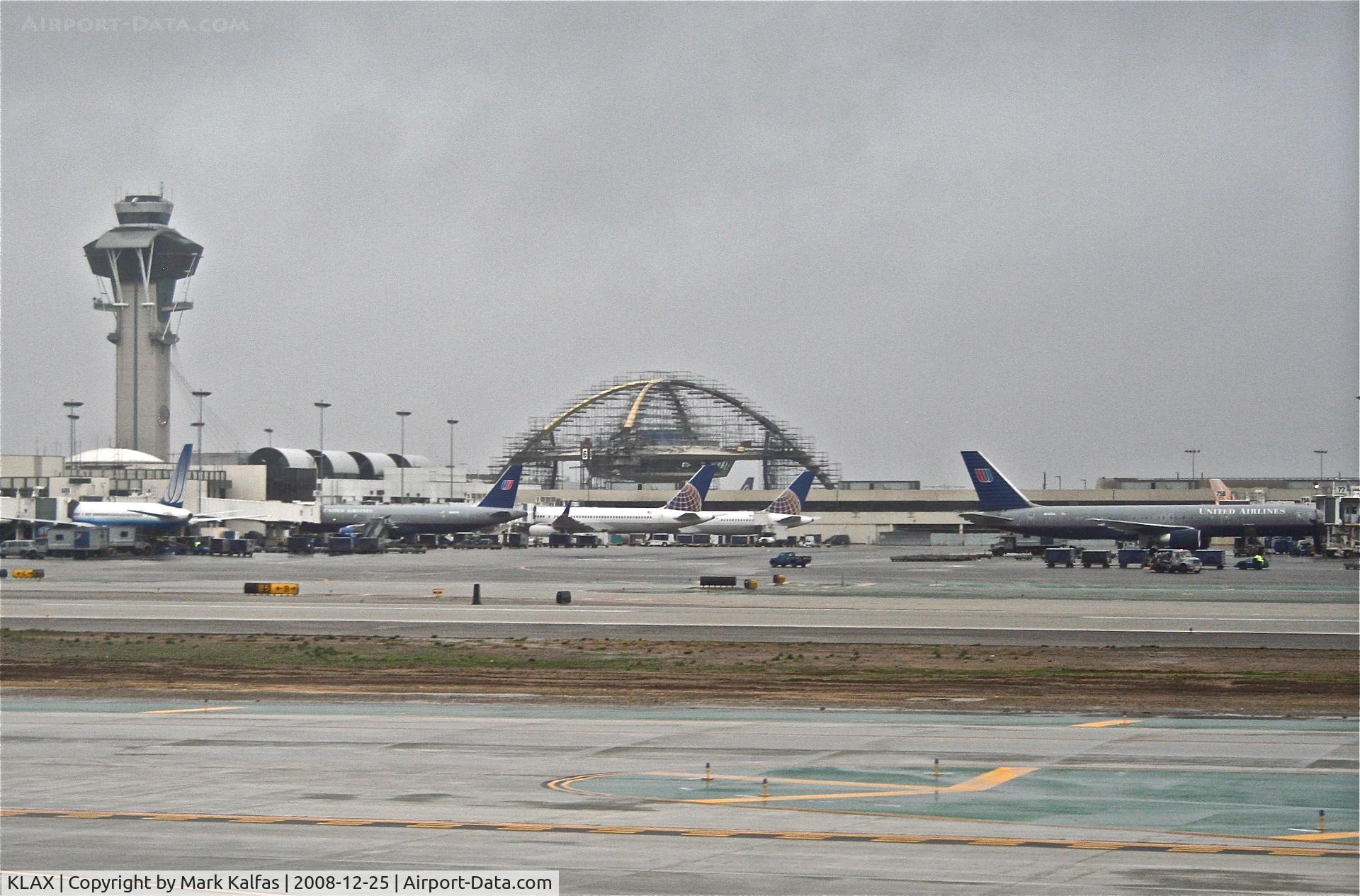 Los Angeles International Airport (LAX) - KLAX