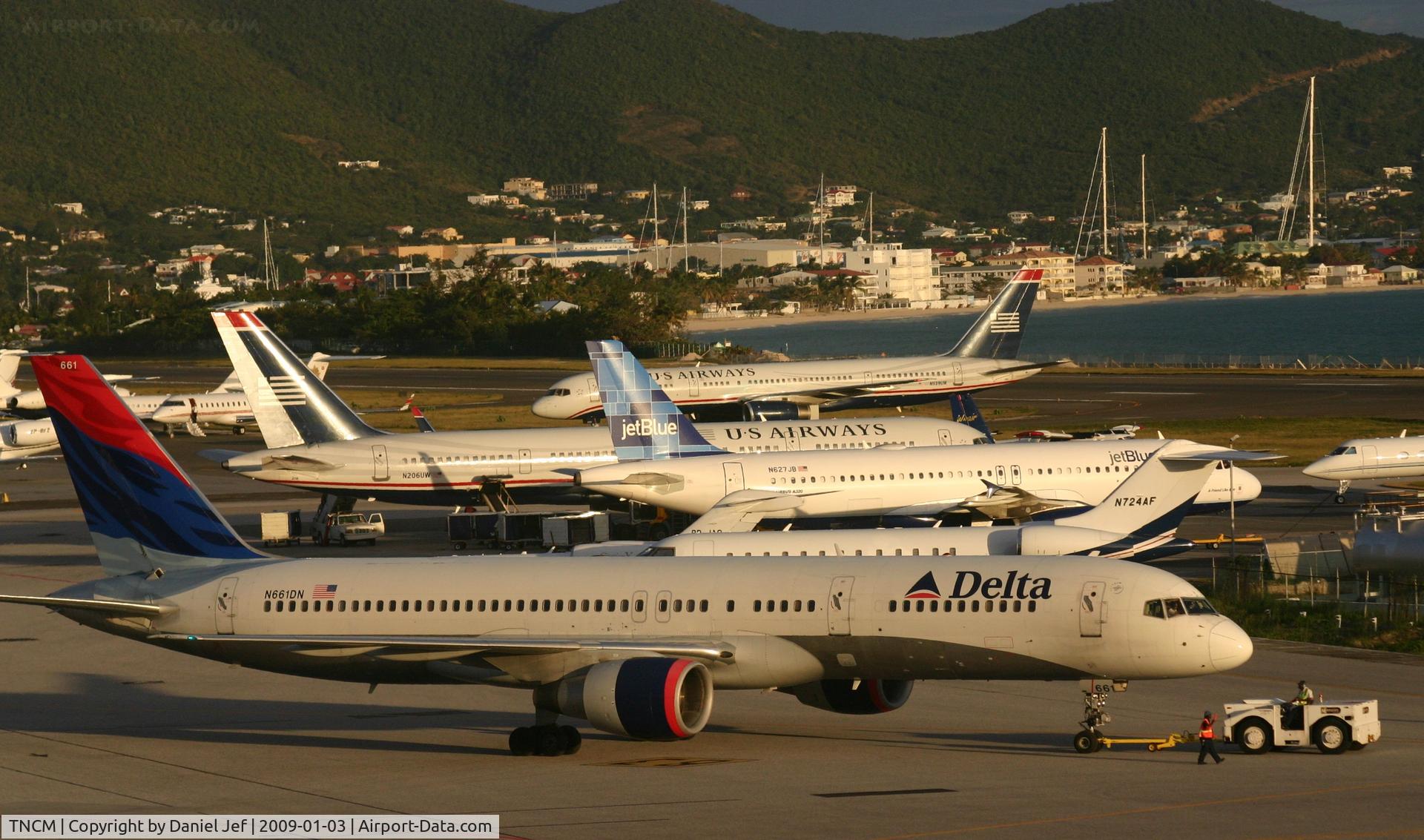 Princess Juliana International Airport, Philipsburg, Sint Maarten Netherlands Antilles (TNCM) - A busy day at TNCM 