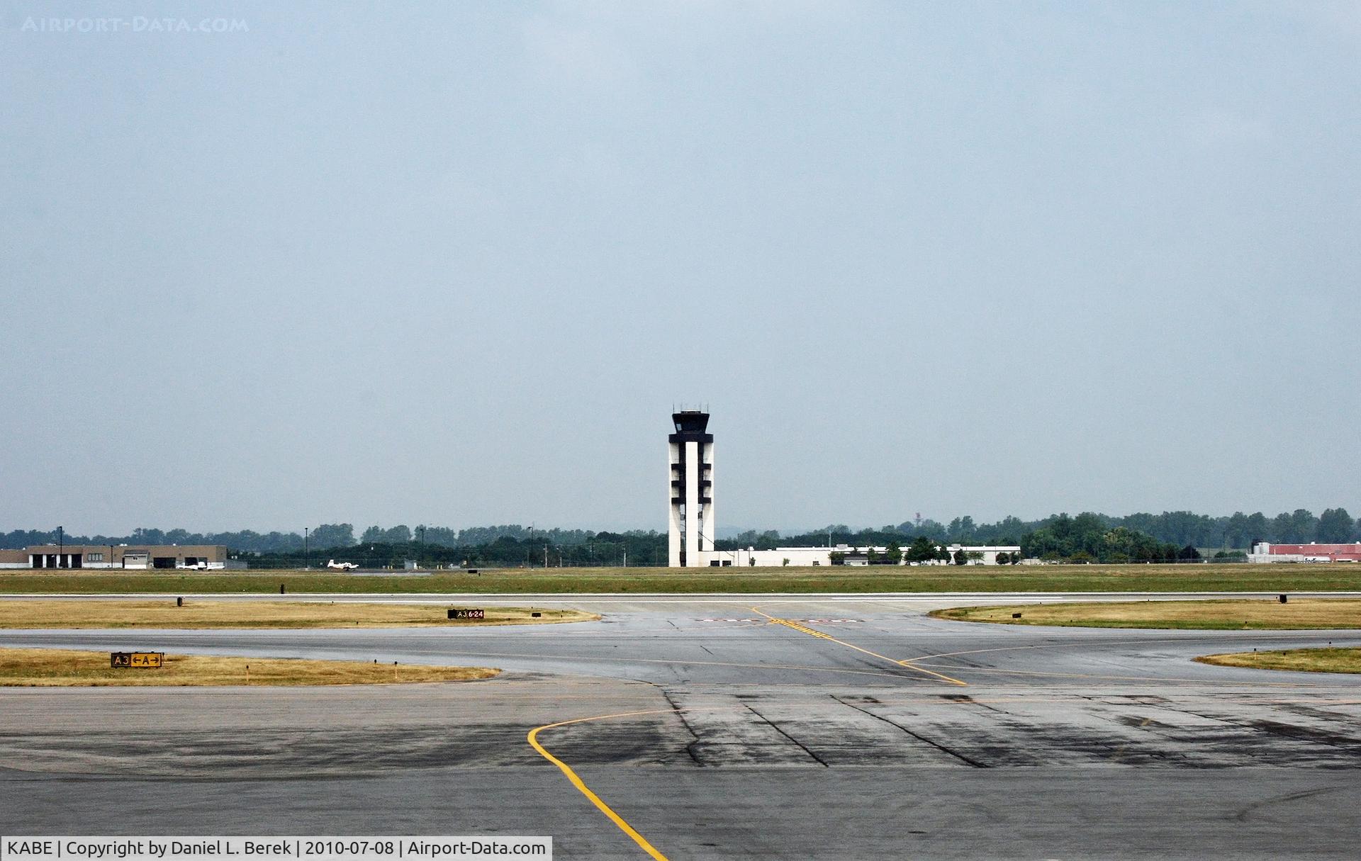 Lehigh Valley International Airport (ABE) - This is an overview of the new control tower.