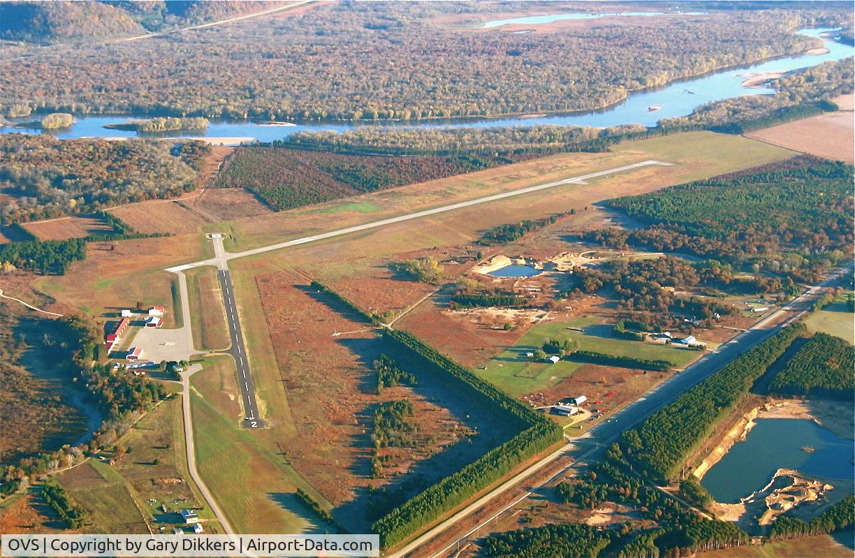 Boscobel Airport (OVS) - Early morning in the Wisconsin River valley.
