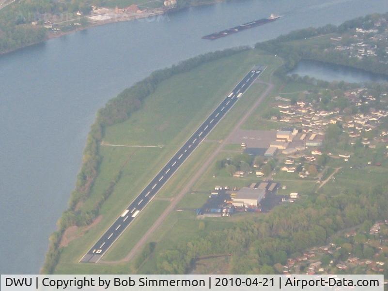 Ashland Regional Airport (DWU) - Looking NE