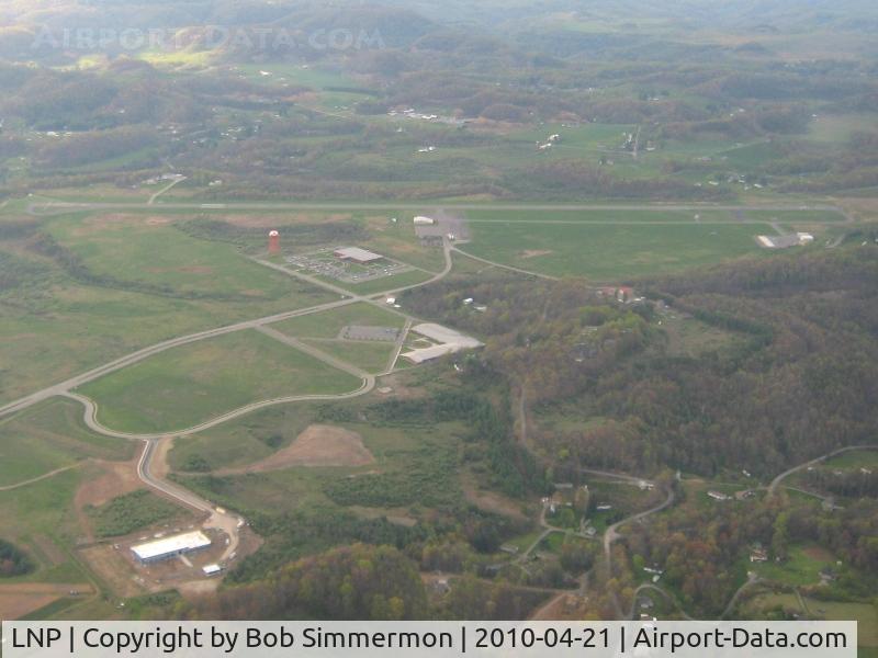 Lonesome Pine Airport (LNP) - Looking north