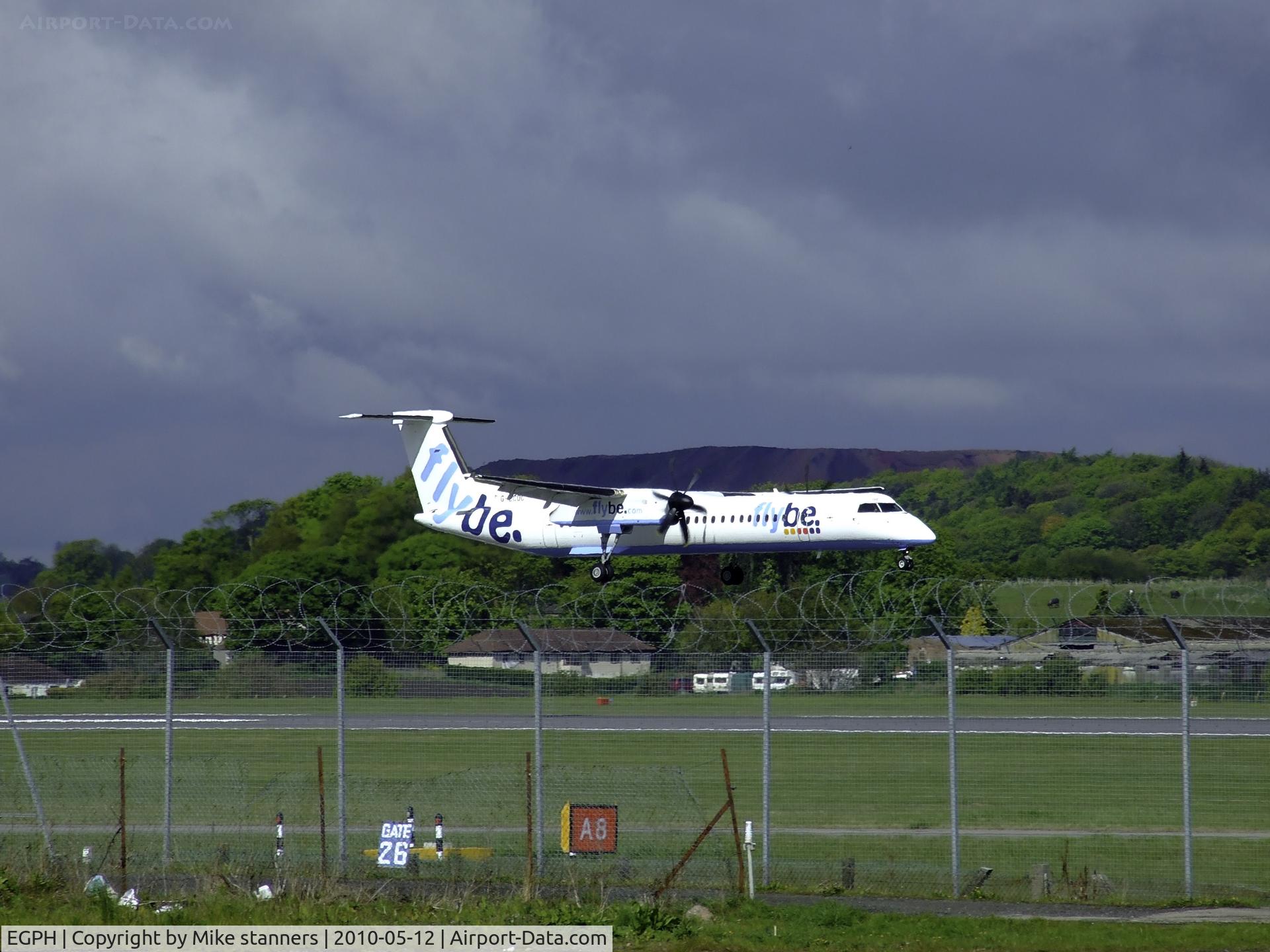 Edinburgh Airport, Edinburgh, Scotland United Kingdom (EGPH) - Dash 8Q-402 G-ECOC Landing on runway 06