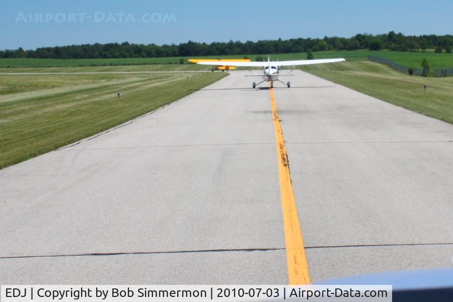 Bellefontaine Regional Airport (EDJ) - Lining up for departure RWY 25.