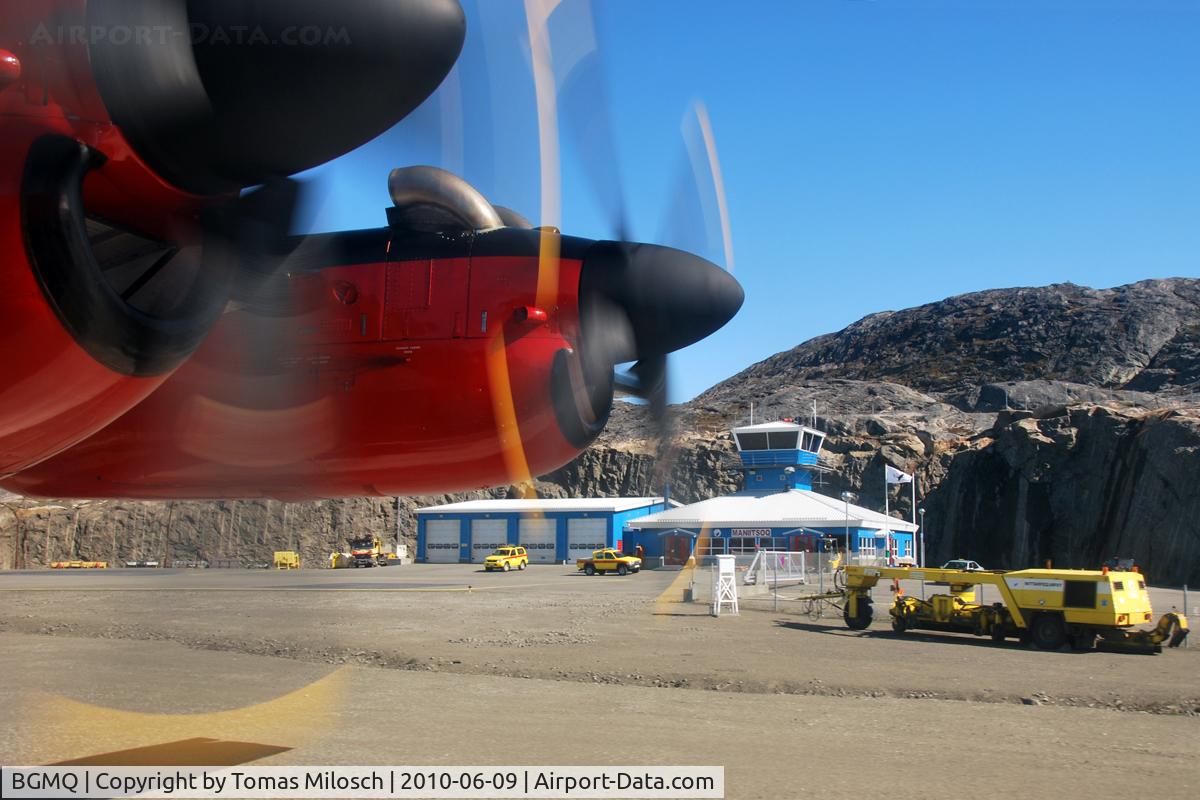 Maniitsoq Airport, Maniitsoq (Sukkertoppen) Greenland (BGMQ) -  