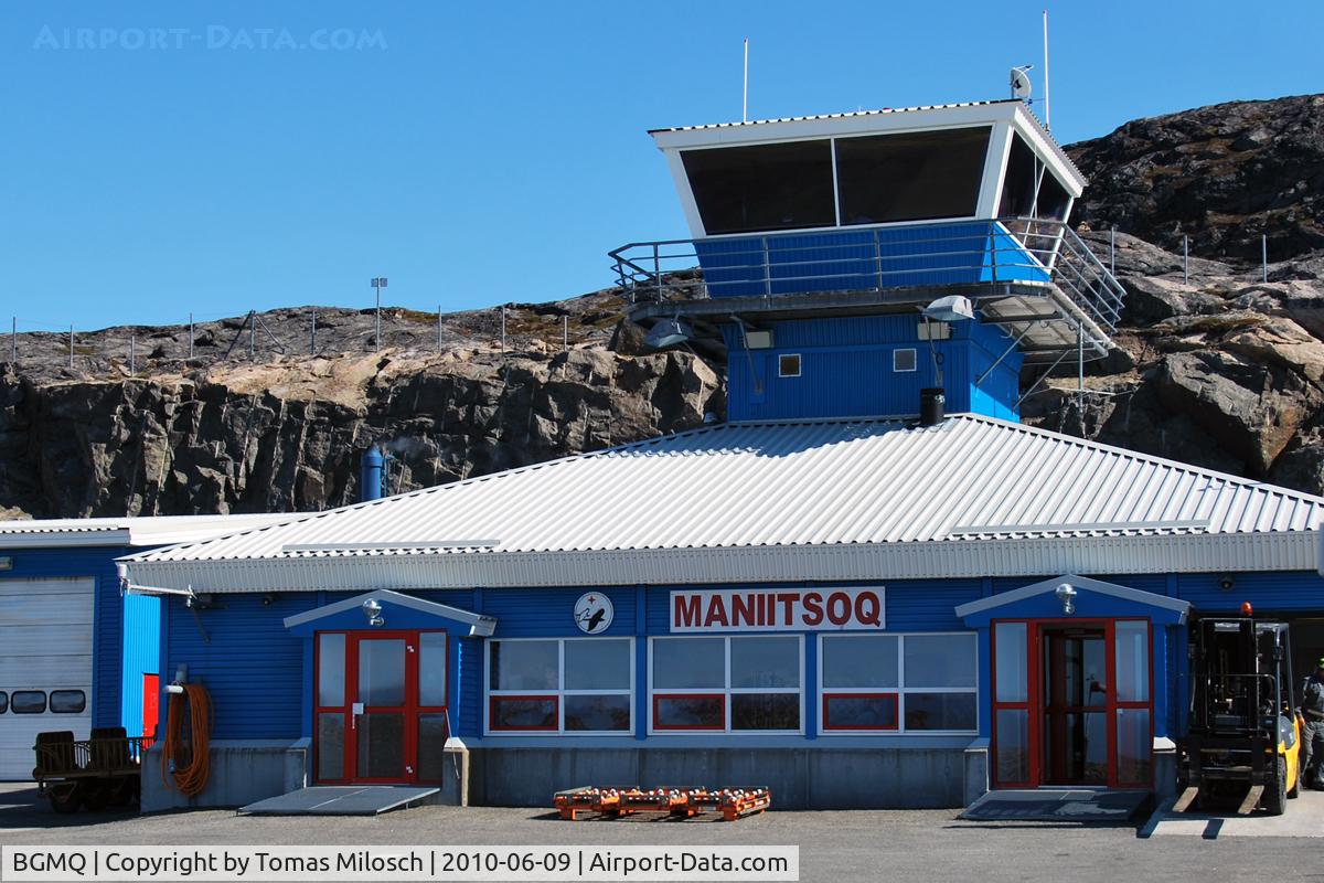 Maniitsoq Airport, Maniitsoq (Sukkertoppen) Greenland (BGMQ) -  