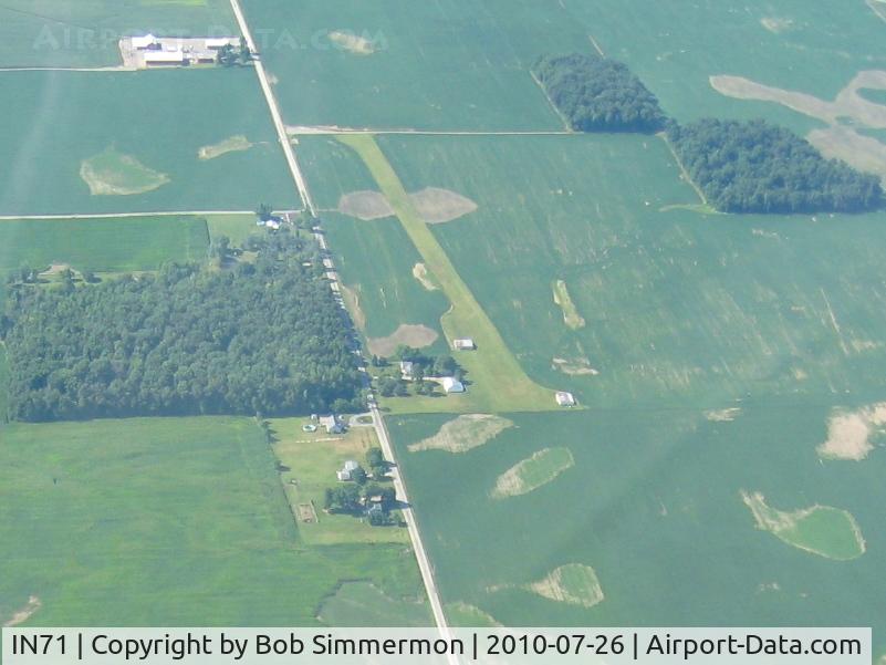 Plew Airport (IN71) - Looking south