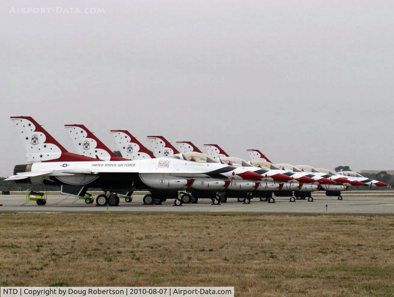 Point Mugu Nas (naval Base Ventura Co) Airport (NTD) - USAF THUNDERBIRDS-F-16Cs