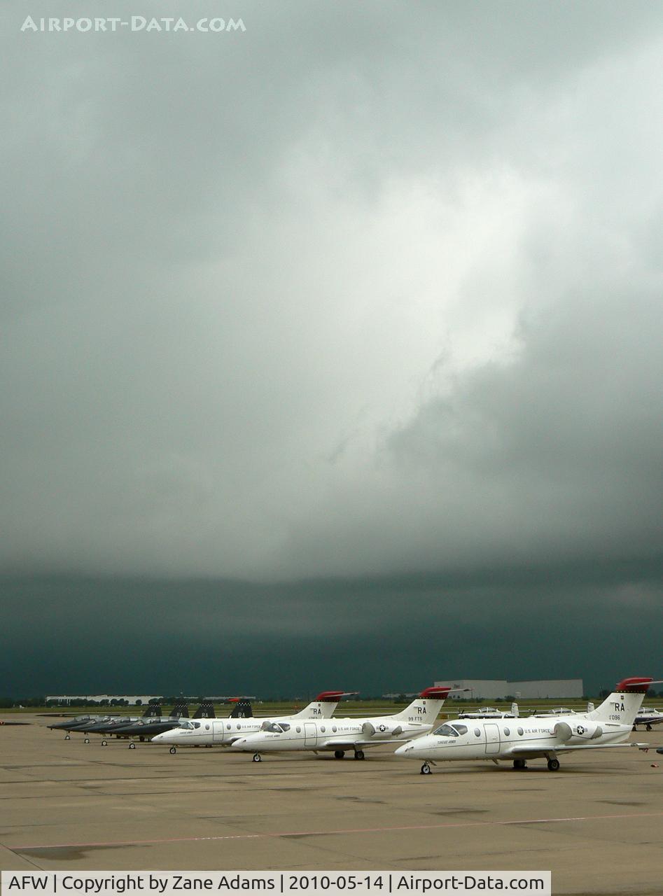 Fort Worth Alliance Airport (AFW) - Alliance Airport - Fort Worth, TX 

Spring thunderstorm approaching...