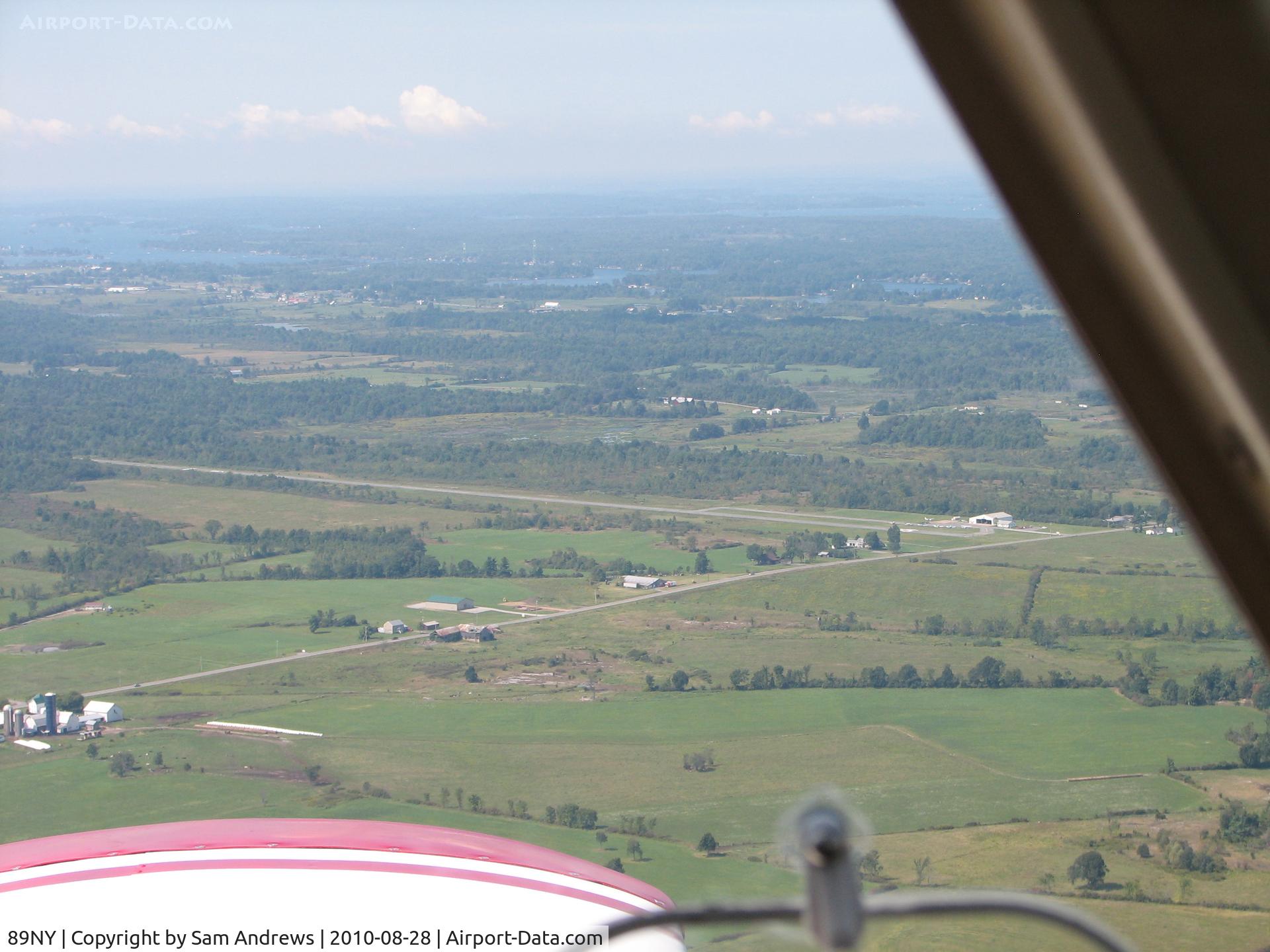 Maxson Airfield Airport (89NY) - Turning Base 24