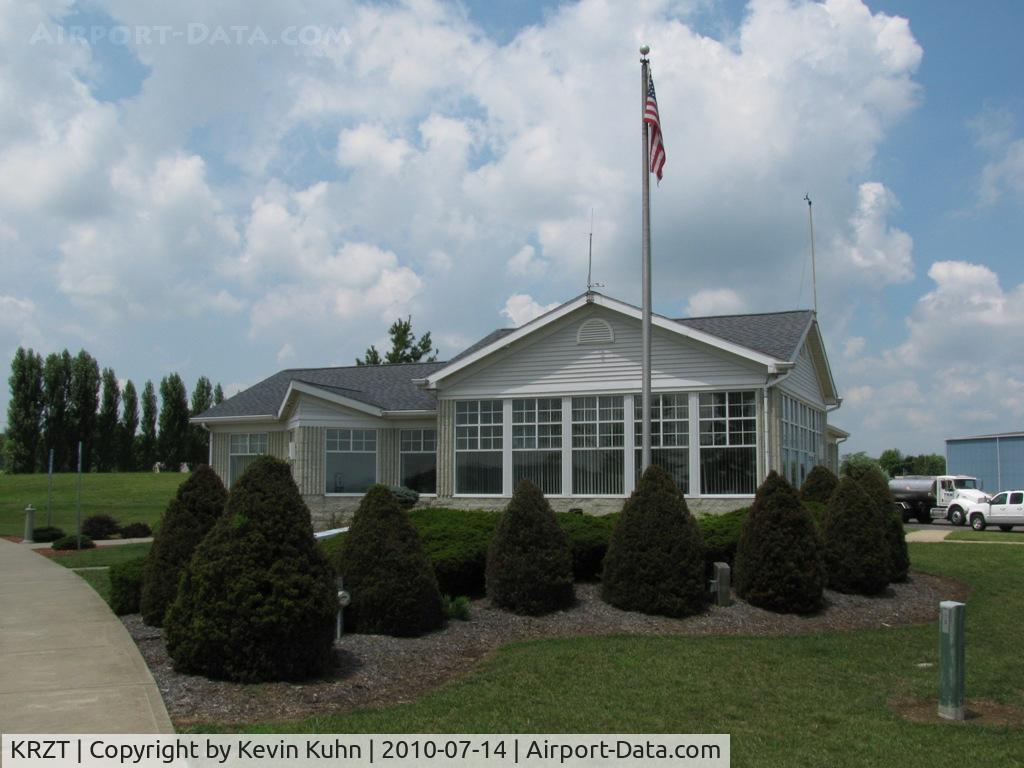 Ross County Airport (RZT) - Terminal building