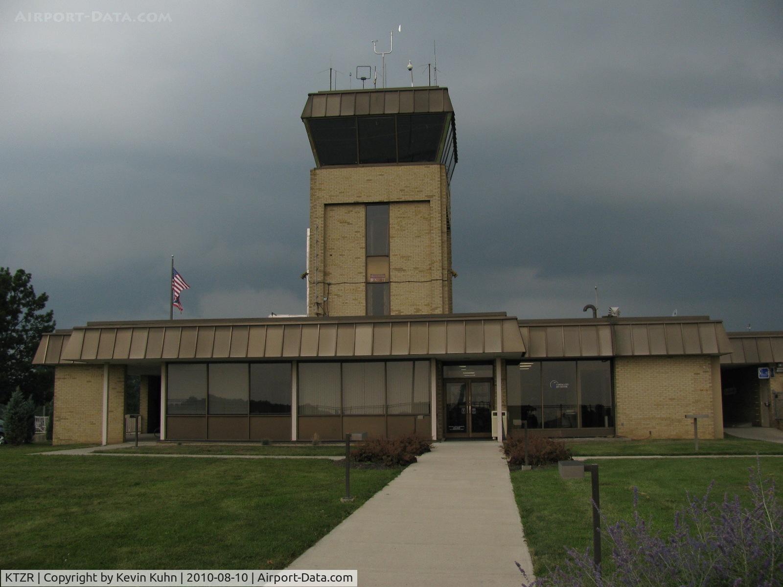 Bolton Field Airport (TZR) - Storm rolling in