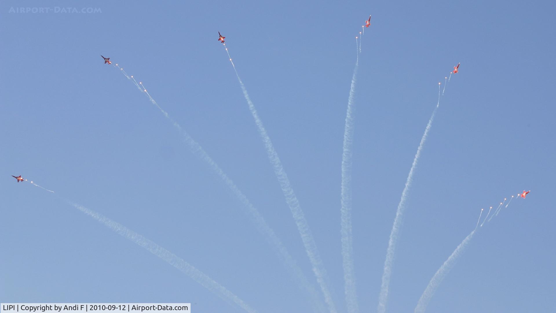Rivolto Air Force Base Airport, Rivolto / Udine Italy (LIPI) - Patrouille Suisse