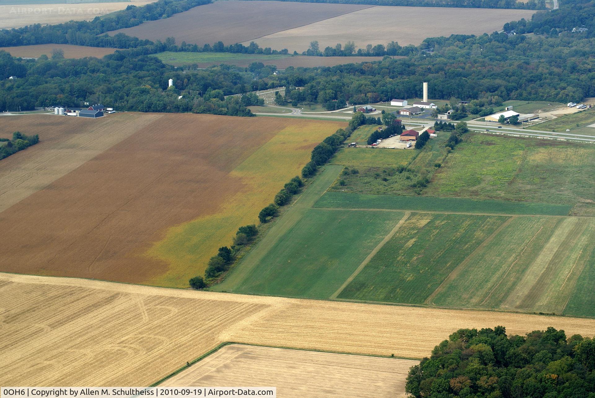 Fry Field Airport (0OH6) - Looking Westerly