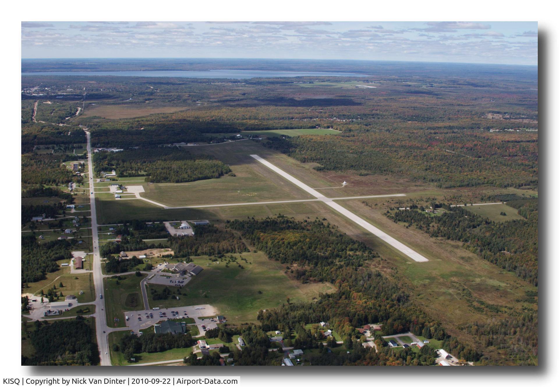Schoolcraft County Airport (ISQ) - Beautiful day in Michigan.