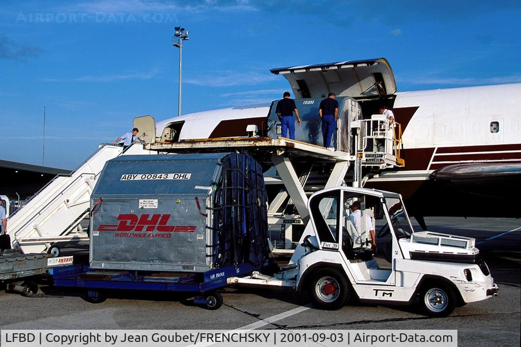 Bordeaux Airport, Merignac Airport France (LFBD) - 727 DHL