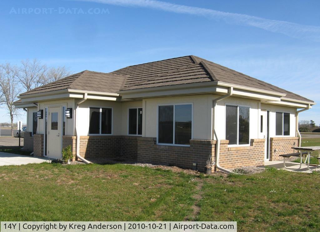 Todd Field Airport (14Y) - The arrivals/departures building at Todd Field Airport in Long Prairie, MN.