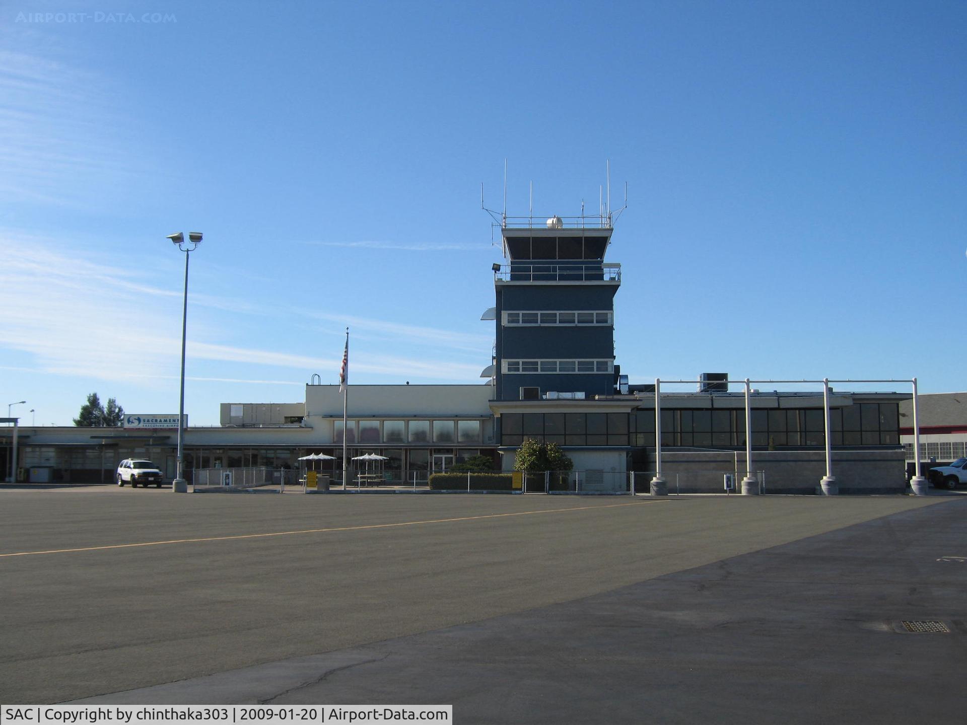 Sacramento Executive Airport (SAC) - 2nd stopover
