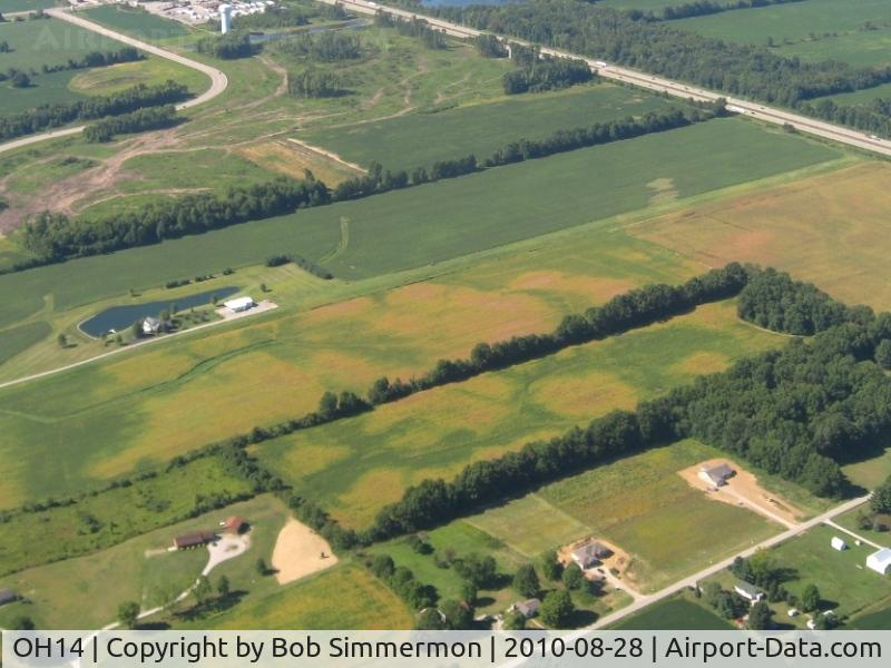 OH14 Airport - Looking south