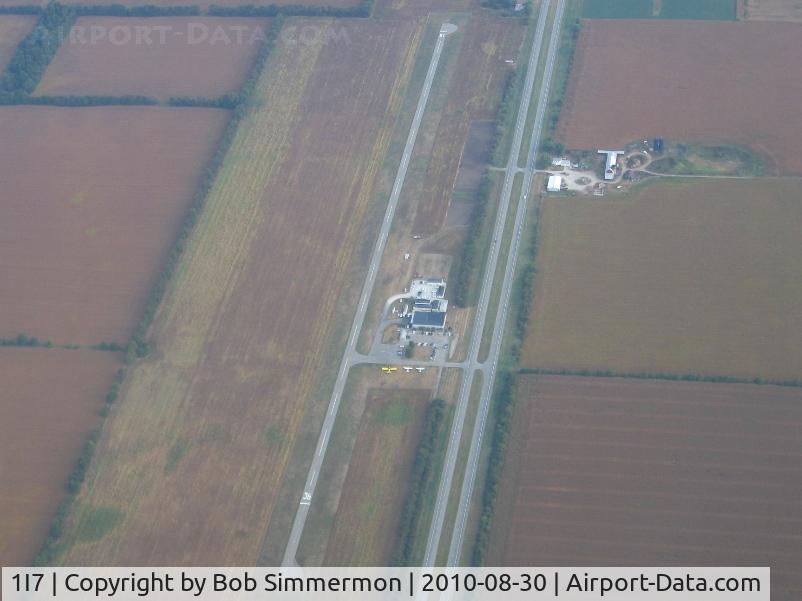 Clinton Airport (1I7) - Looking north