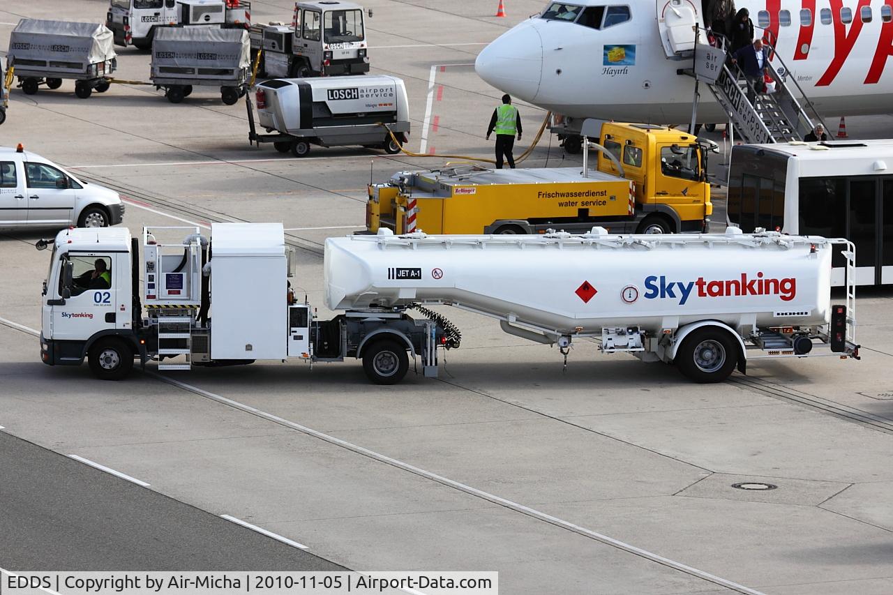 Stuttgart Echterdingen Airport, Stuttgart Germany (EDDS) - Tank Truck