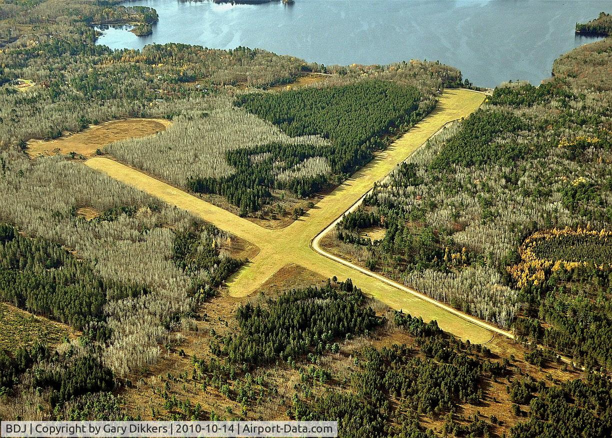 Boulder Junction Payzer Airport (BDJ) - BDJ from the north looking south.