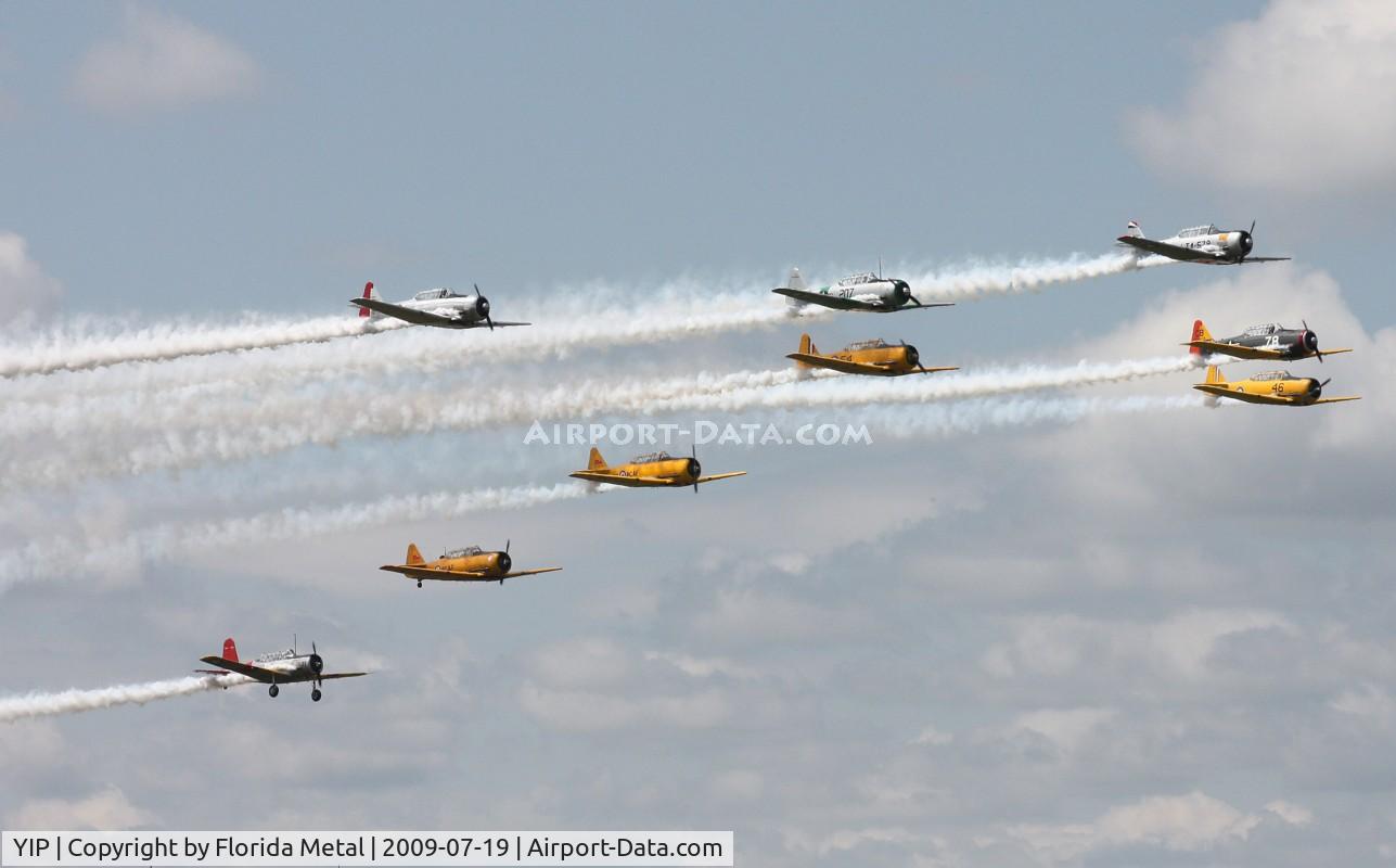 Willow Run Airport (YIP) - 4 T-6s, 4 Harvards and a Vultee