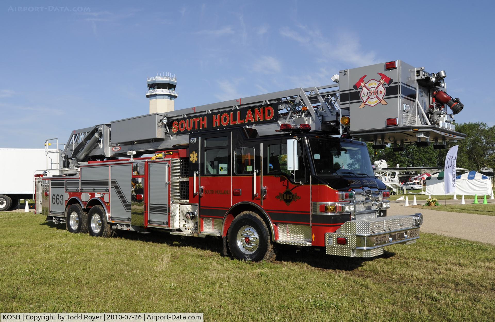 Wittman Regional Airport (OSH) - EAA AIRVENTURE 2010