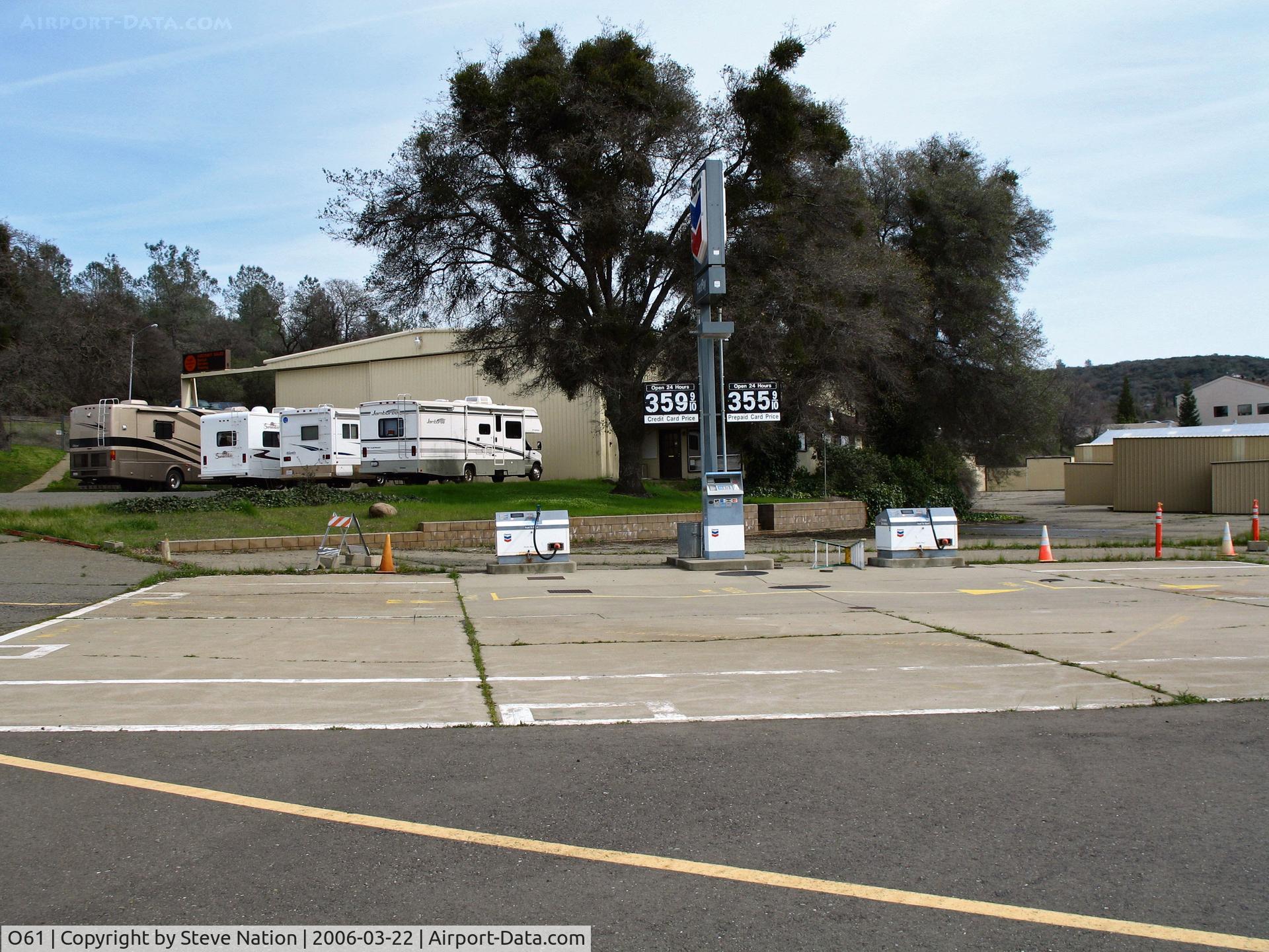 Cameron Airpark Airport (O61) - Checking prices at the pumps!