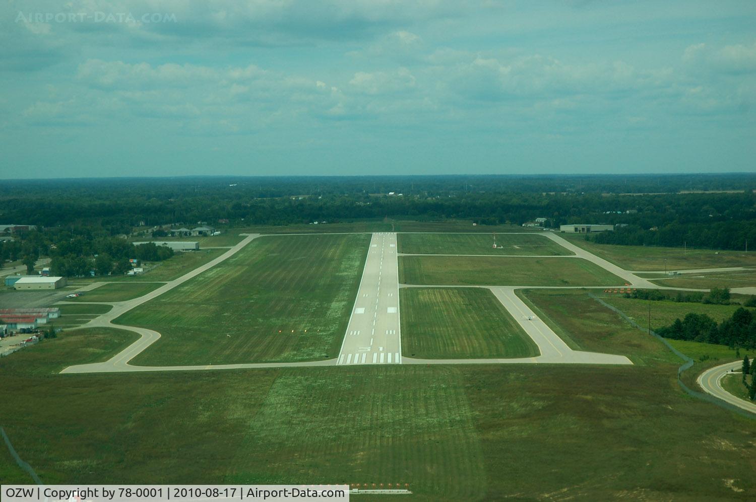 Livingston County Spencer J. Hardy Airport (OZW) - Very windy day...... Final Runway 31