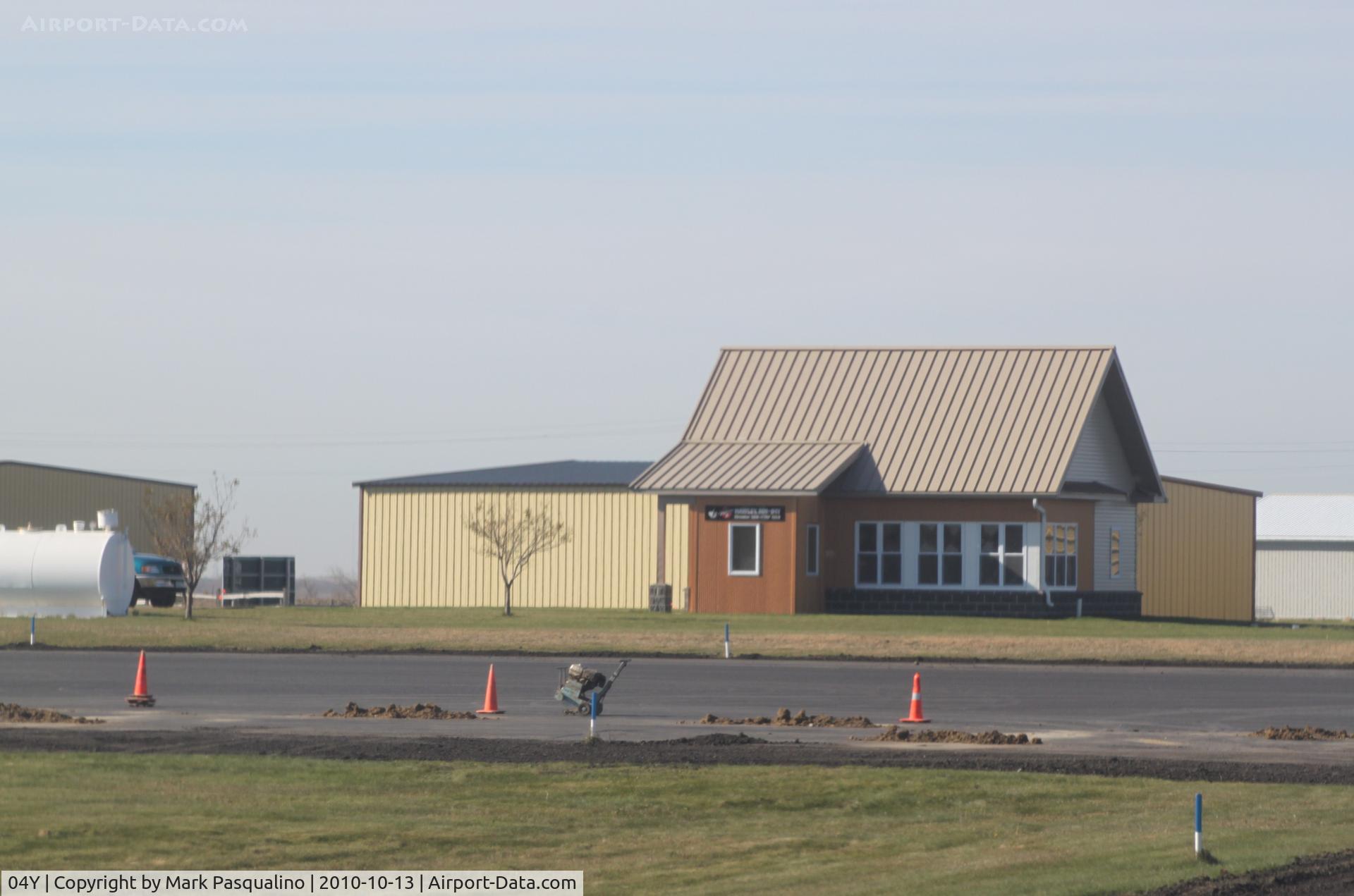Hawley Municipal Airport (04Y) - Hawley Municipal Airport