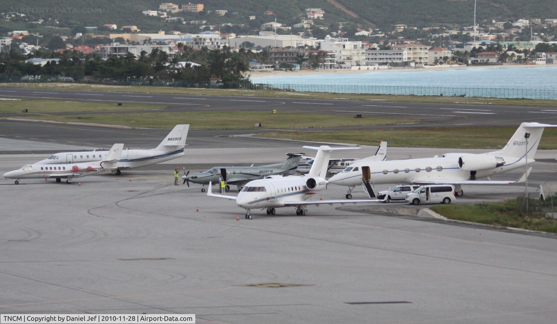 Princess Juliana International Airport, Philipsburg, Sint Maarten Netherlands Antilles (TNCM) -   