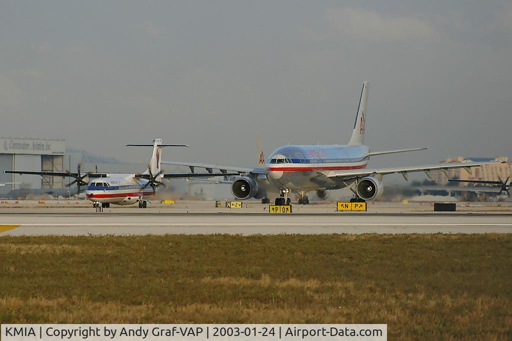 Miami International Airport (MIA) - American Eagle ATR42