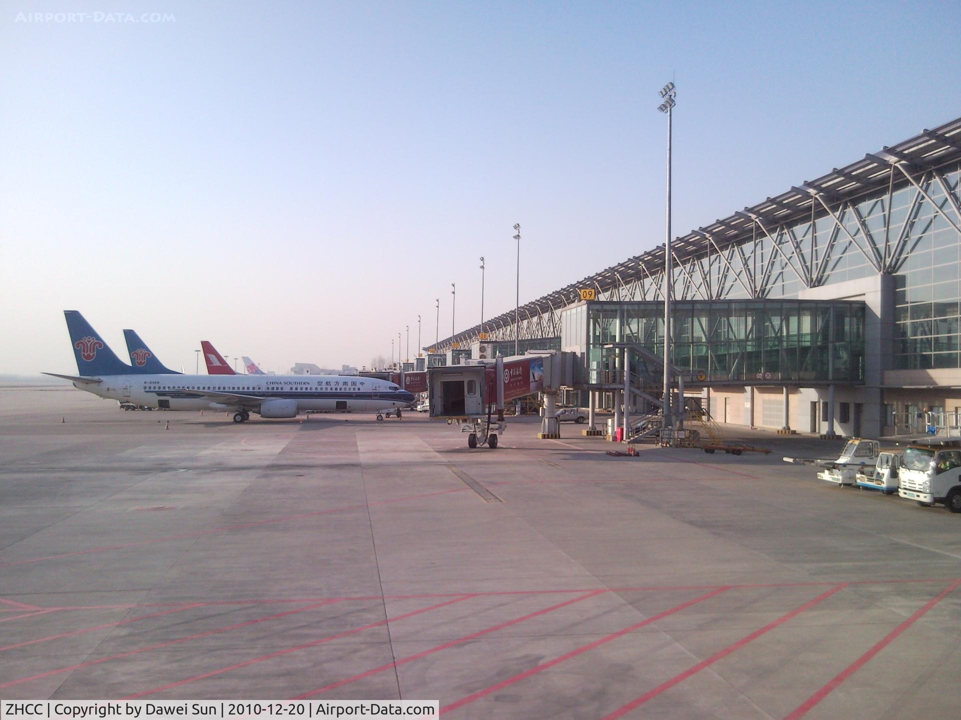 Zhengzhou Xinzheng International Airport, Zhengzhou, Henan China (ZHCC) - zhengzhou