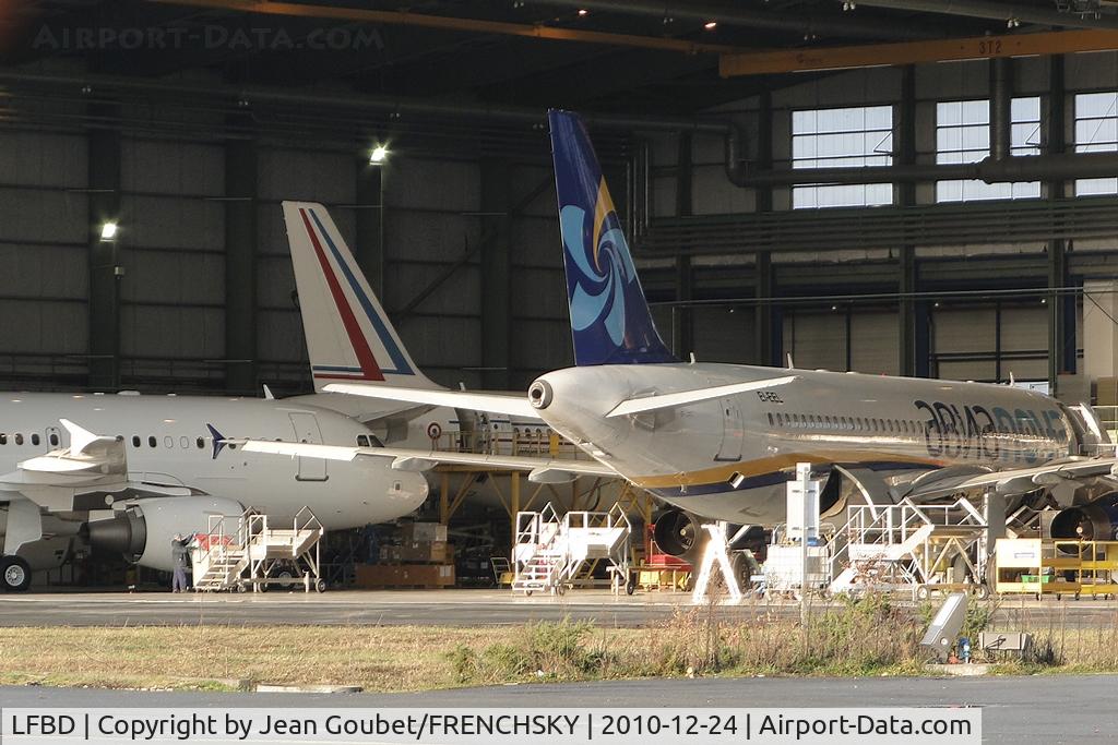Bordeaux Airport, Merignac Airport France (LFBD) - .