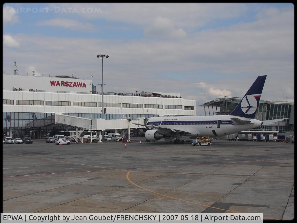 Warsaw Frederic Chopin Airport (formerly Okecie International Airport), Warsaw Poland (EPWA) - taxiway 110