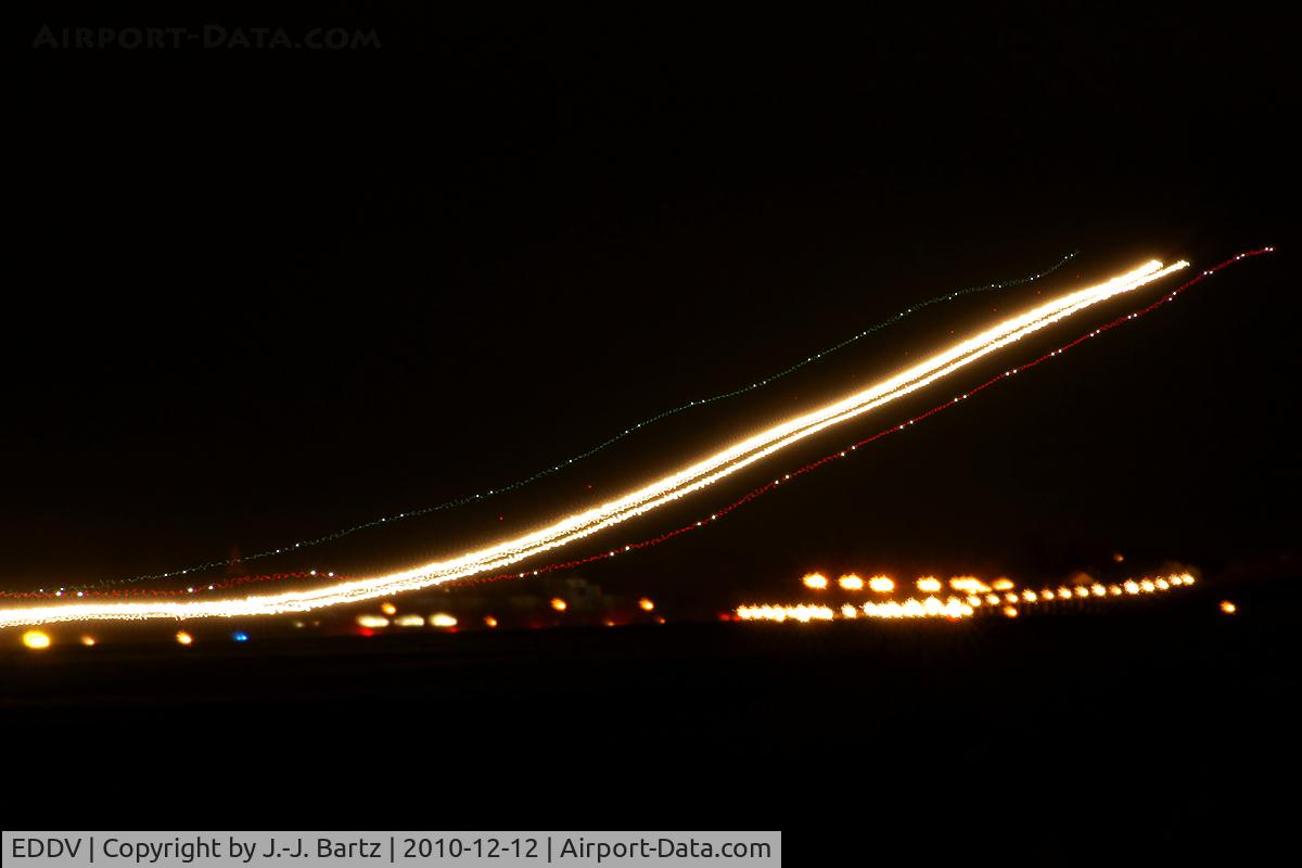 Hanover/Langenhagen International Airport, Hanover Germany (EDDV) - DSLR-A230 (55-200 mm); www.haj-spotter.de.tf