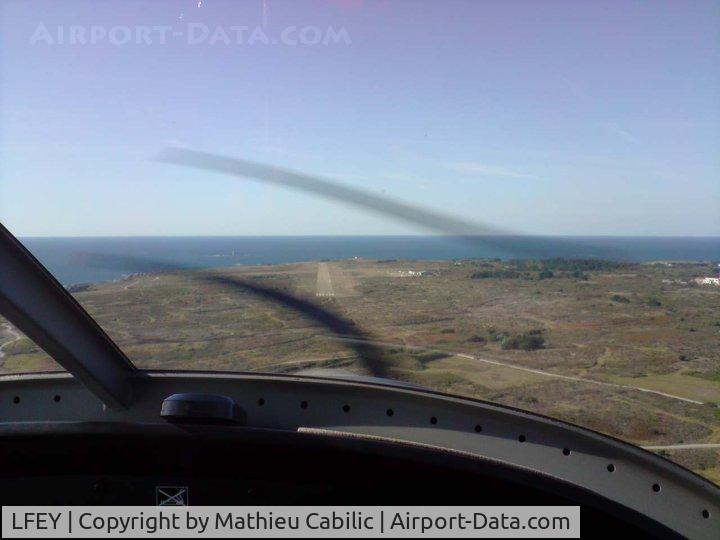 Île d'Yeu Airport, Île d'Yeu France (LFEY) - landing 33 on LFEY, thank's Alexandre Girard for this photo..