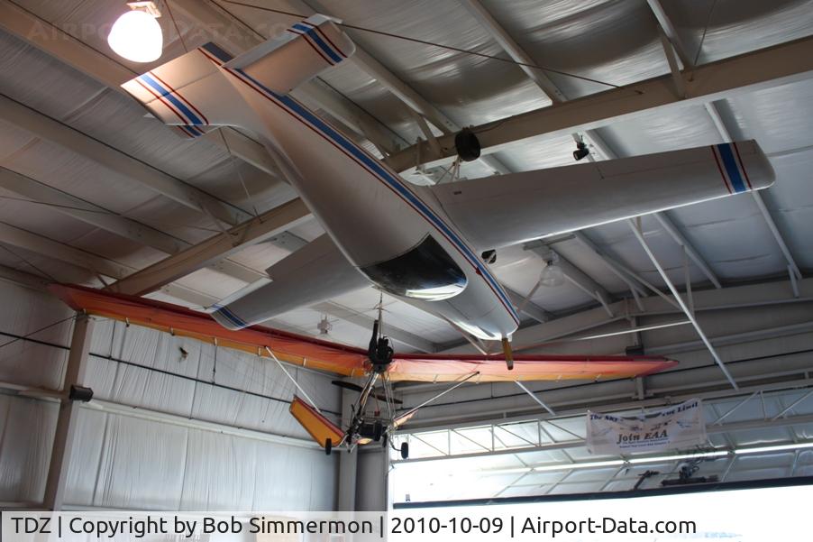 Toledo  Executive Airport (TDZ) - Efficient use of hanger space.  Seen at the EAA breakfast fly-in at Toledo, Ohio