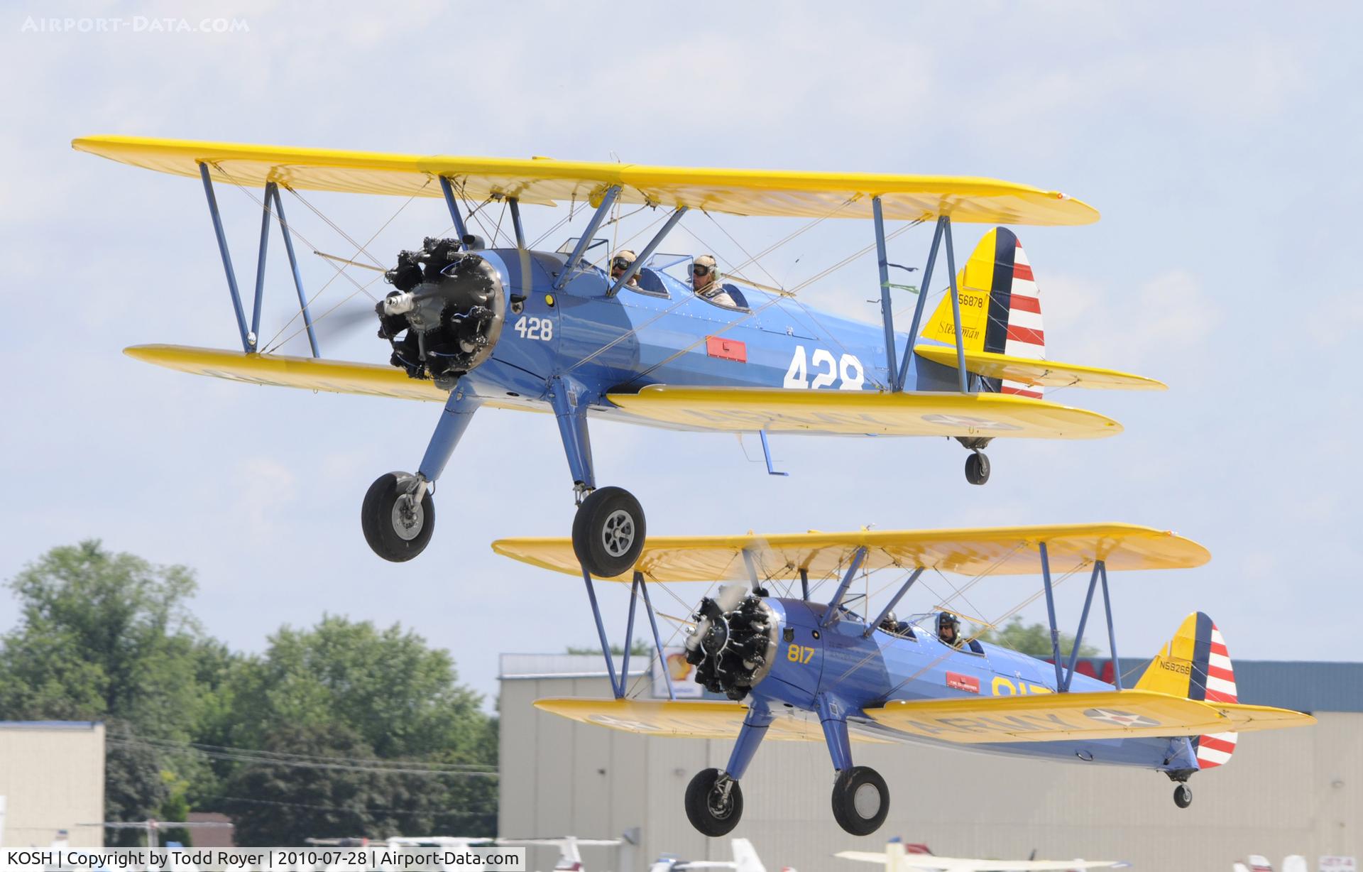 Wittman Regional Airport (OSH) - Formation Departure