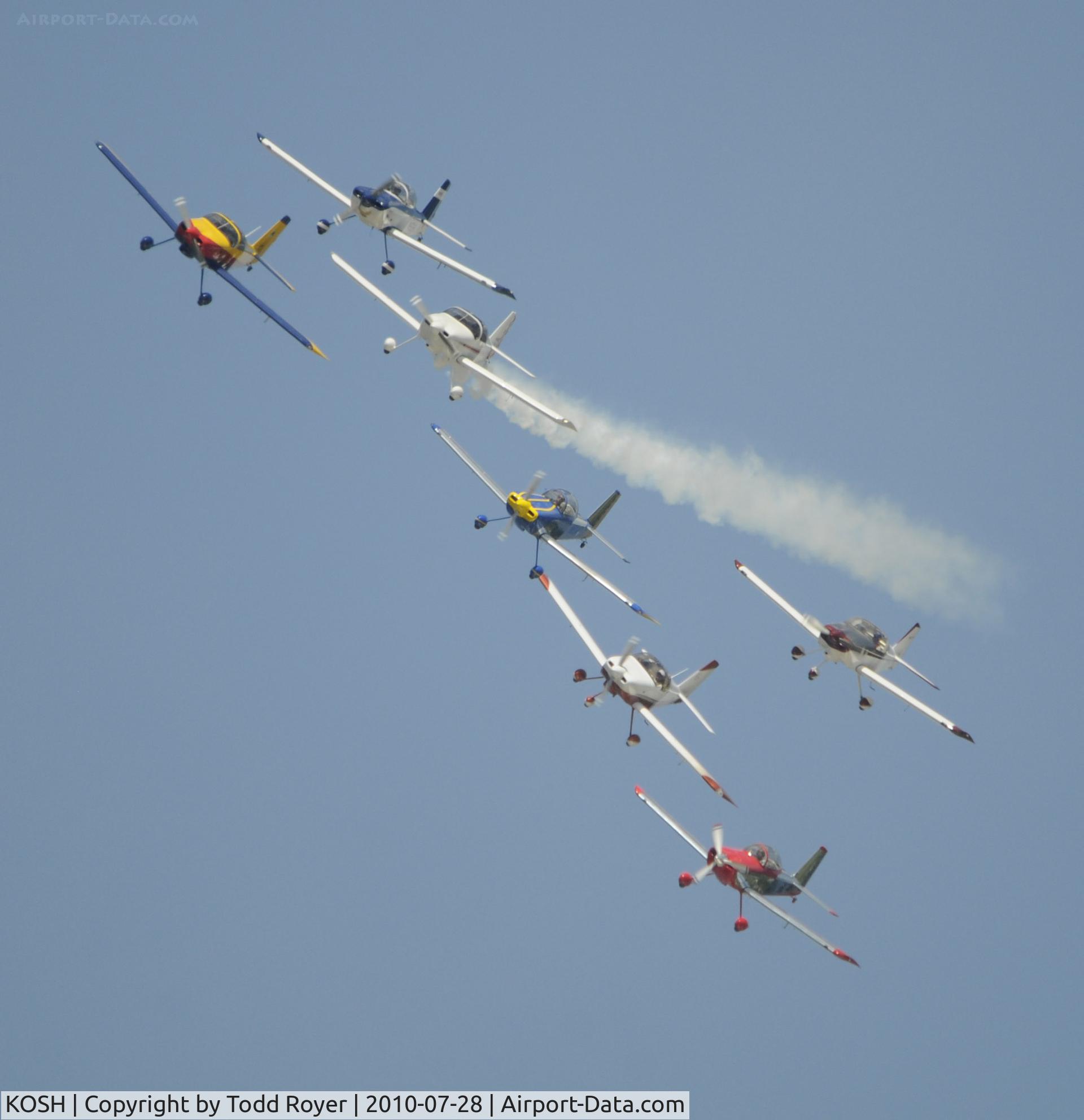 Wittman Regional Airport (OSH) - Airventure 2010